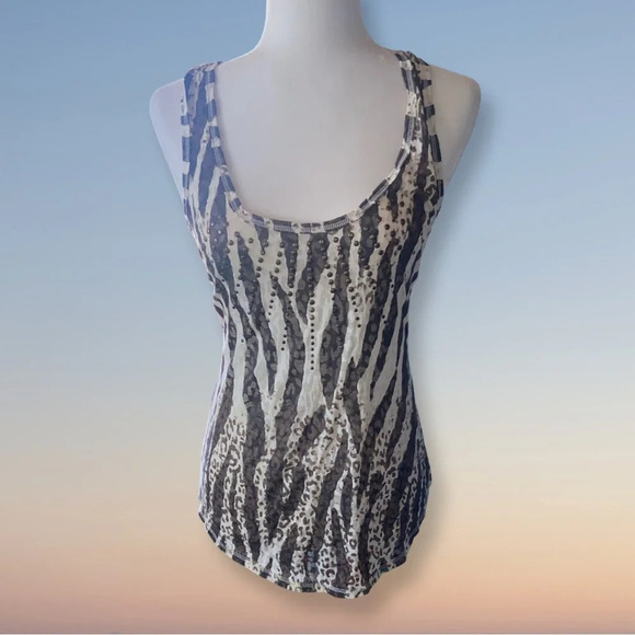 Daytrip Medium 2000s Y2K Animal print Tank top w/flat studs - Picture 2 of 3